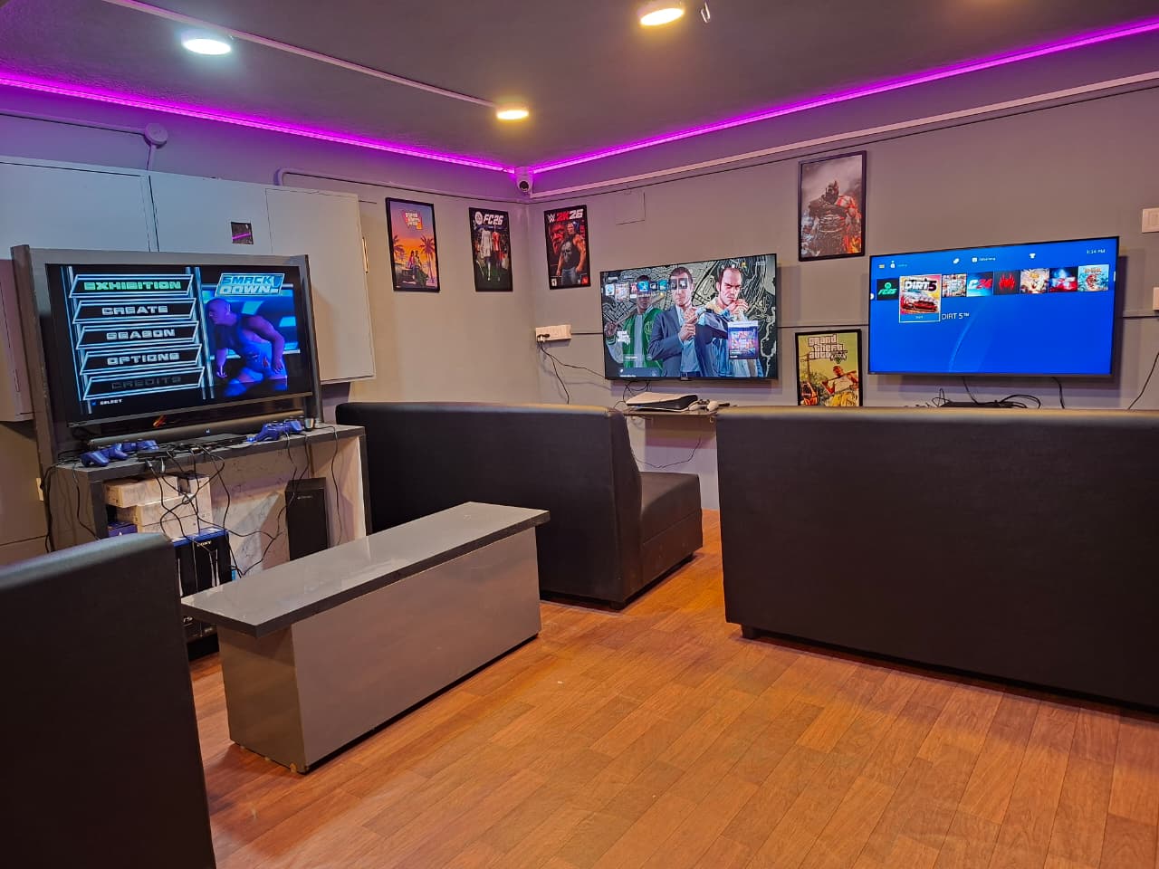 Lounge Image 2